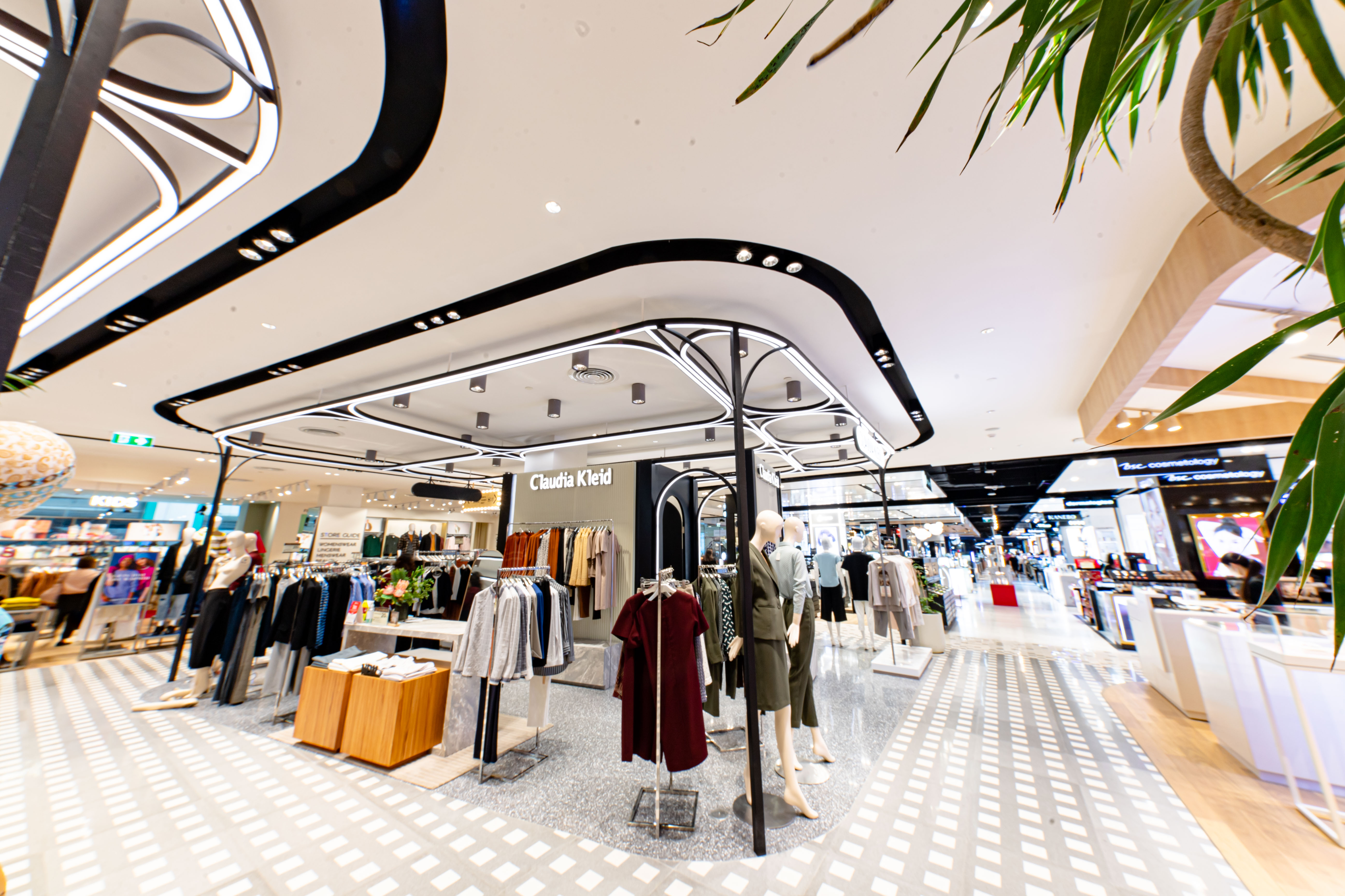 H&m central ladprao sales